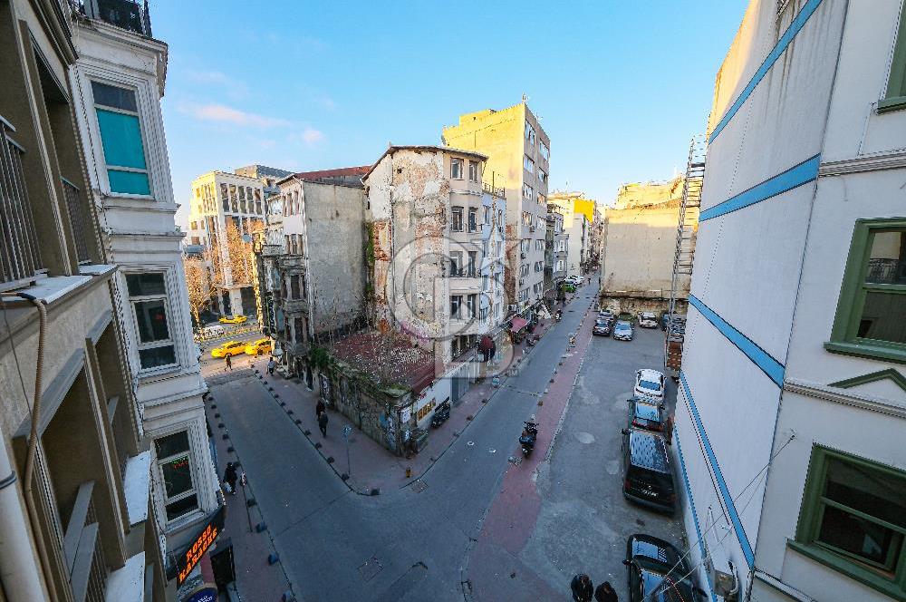 BEYOĞLU BALO SOKAK'TA KİRALIK OTEL BİNASI