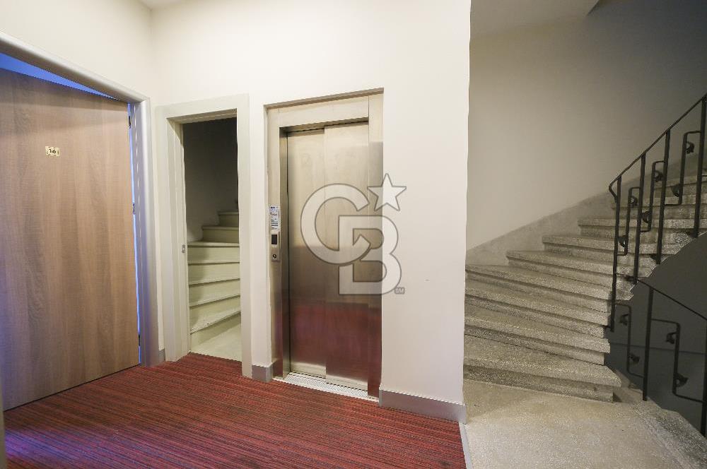 BEYOĞLU BALO SOKAK'TA KİRALIK OTEL BİNASI