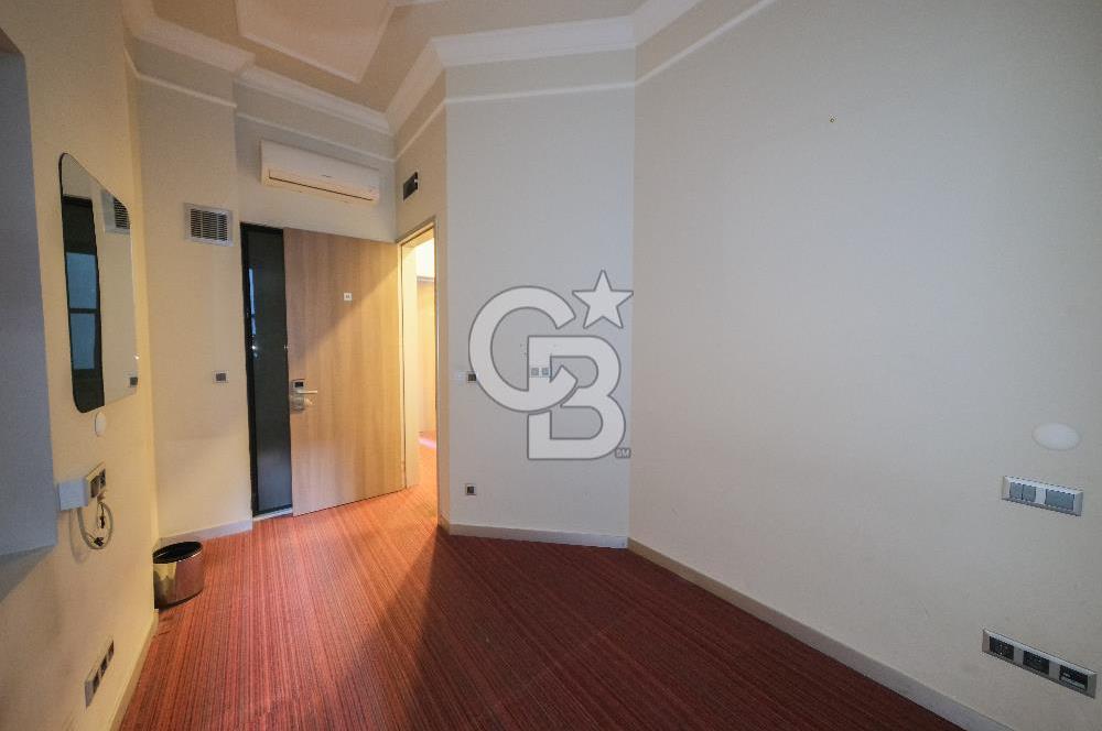 BEYOĞLU BALO SOKAK'TA KİRALIK OTEL BİNASI