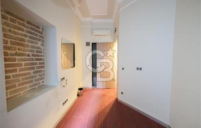 BEYOĞLU BALO SOKAK'TA KİRALIK OTEL BİNASI
