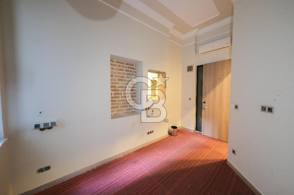 BEYOĞLU BALO SOKAK'TA KİRALIK OTEL BİNASI