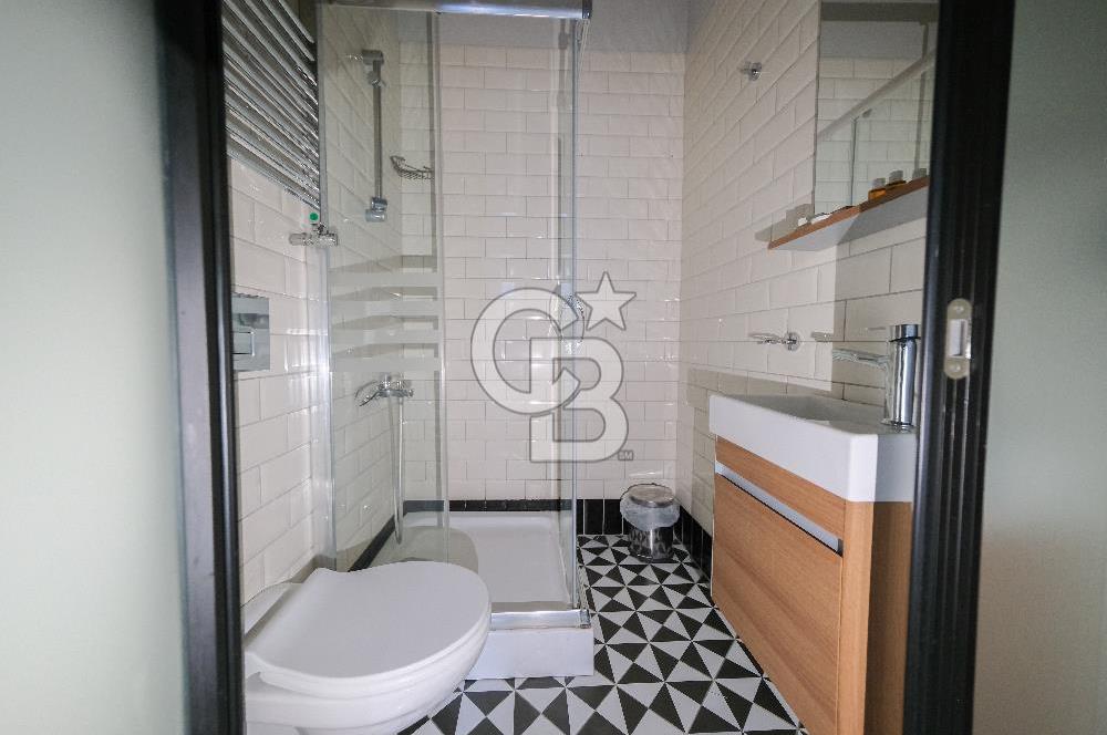 BEYOĞLU BALO SOKAK'TA KİRALIK OTEL BİNASI