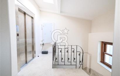 BEYOĞLU BALO SOKAK'TA KİRALIK OTEL BİNASI