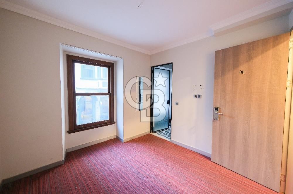 BEYOĞLU BALO SOKAK'TA KİRALIK OTEL BİNASI