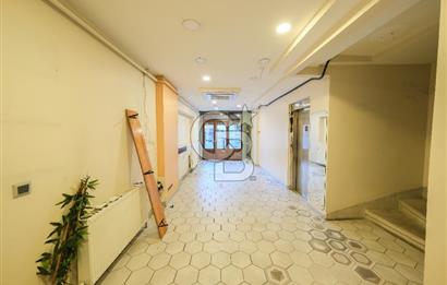 BEYOĞLU BALO SOKAK'TA KİRALIK OTEL BİNASI