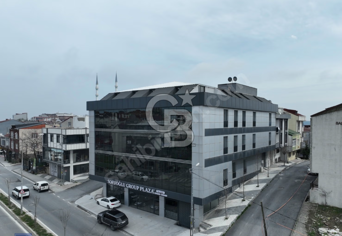 ARNAVUTKÖY'DE CADDE CEPHE KİRALIK PLAZA