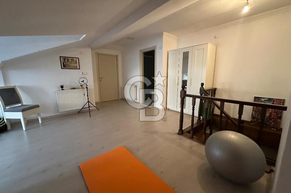 Tekeler'de Ferah Mutfak ve Depo Kullanımlı Dubleks 4+1Lux Daire!