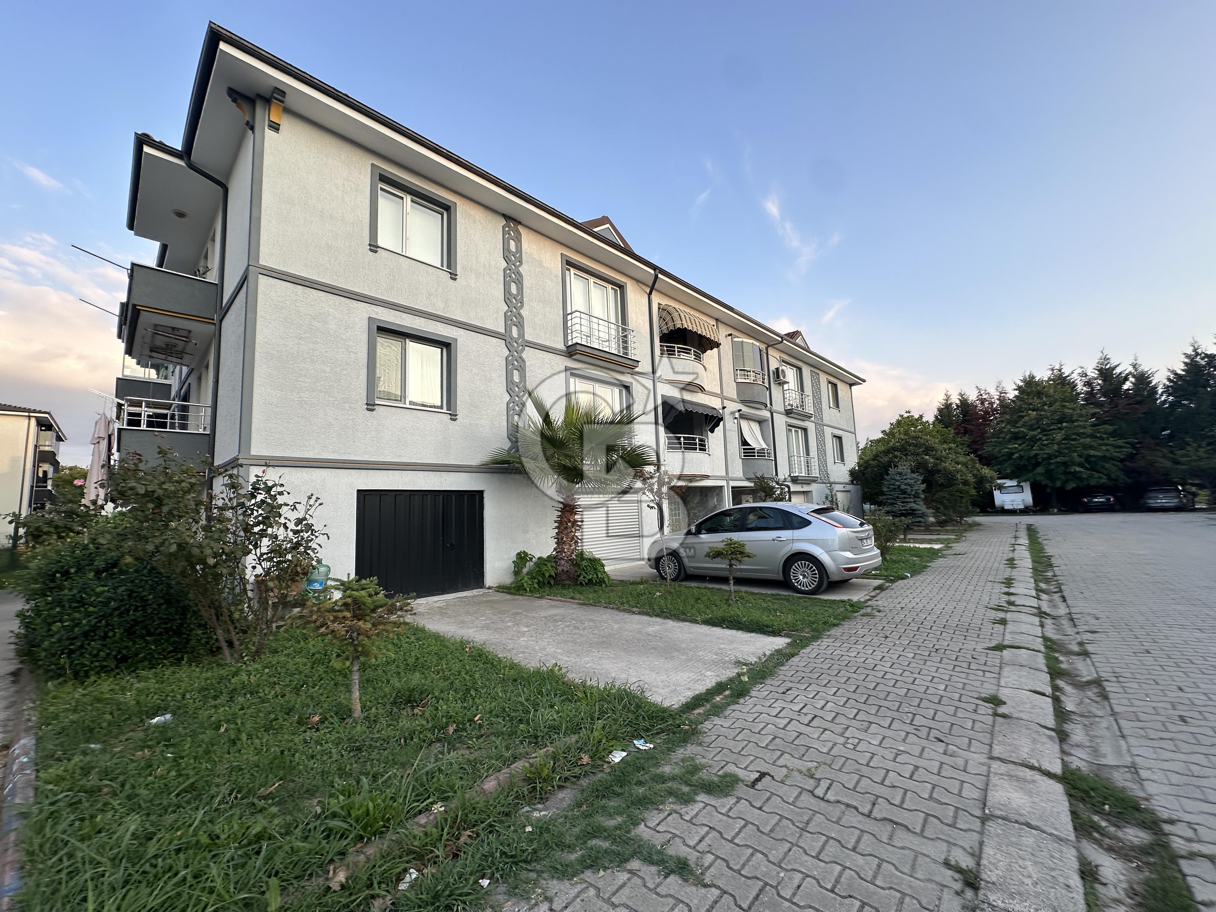 Tekeler'de Ferah Mutfak ve Depo Kullanımlı Dubleks 4+1Lux Daire!