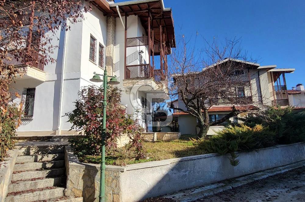 CB SITKI ŞİMŞEK'TEN DOKTORLAR SİTESİNDE KİRALIK VİLLA