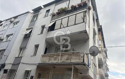 İzmirpark AVM yakını Satılık  2+1 Daire