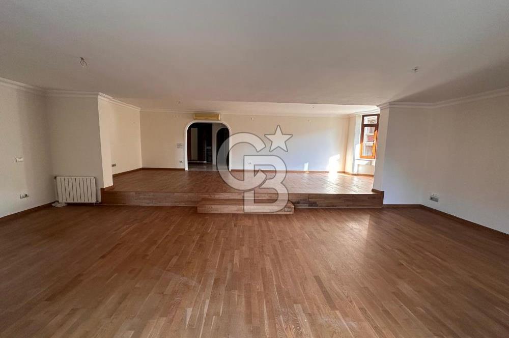 ALTUNİZADE ÇAMLICA KONAKLARINDA 4+1 275 M² KİRALIK GENİŞ DAİRE