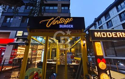 ACIBADEM CADDESİNDE 2 KATLI, TABELA DEĞERİ YÜKSEK DEVREN KİRALIK