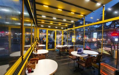 ACIBADEM CADDESİNDE 2 KATLI, TABELA DEĞERİ YÜKSEK DEVREN KİRALIK