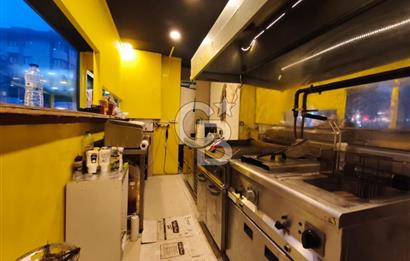 ACIBADEM CADDESİNDE 2 KATLI, TABELA DEĞERİ YÜKSEK DEVREN KİRALIK