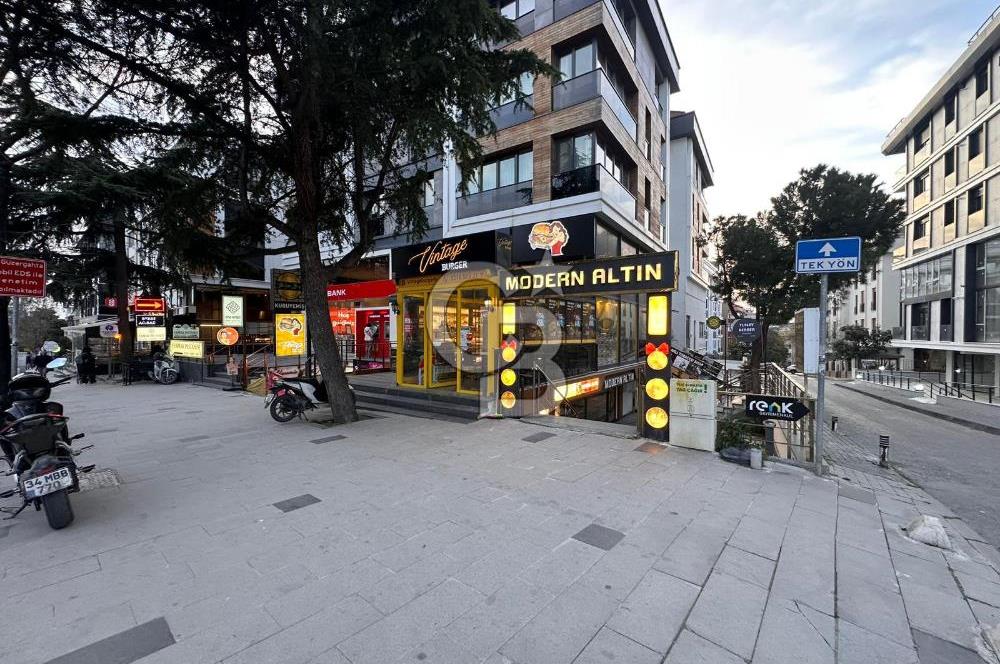 ACIBADEM CADDESİNDE 2 KATLI, TABELA DEĞERİ YÜKSEK DEVREN KİRALIK