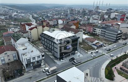 ARNAVUTKÖY'DE CADDE CEPHE KİRALIK PLAZA