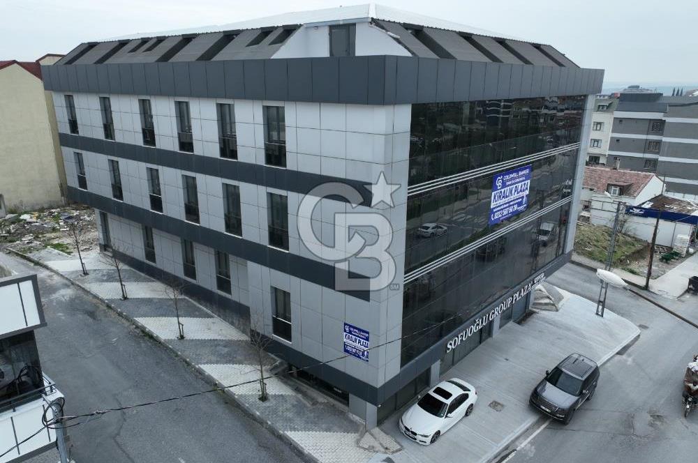 ARNAVUTKÖY'DE CADDE CEPHE KİRALIK PLAZA