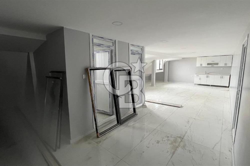 ARNAVUTKÖY'DE CADDE CEPHE KİRALIK PLAZA