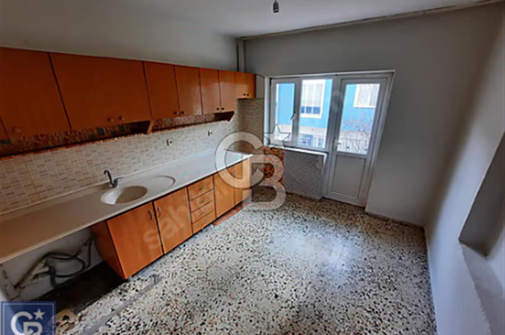 ÇANAKKALE MERKEZ,ÇOK İYİ KONUMDA ,110 M2,ARAKAT,AYRI MUTFAK 2+1