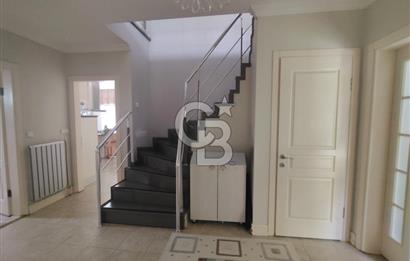 İZMİR ULUKENT YAMAÇ EVLER VİLLA SİTESİNDE SATILIK 4+1 VİLLA