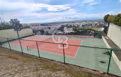 İZMİR ULUKENT YAMAÇ EVLER VİLLA SİTESİNDE SATILIK 4+1 VİLLA