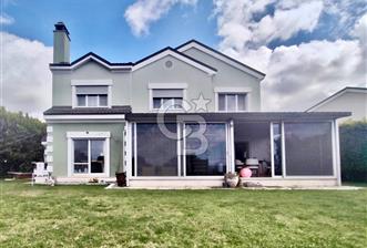 İZMİR ULUKENT YAMAÇ EVLER VİLLA SİTESİNDE SATILIK 4+1 VİLLA - 2 - 341874