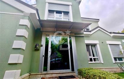İZMİR ULUKENT YAMAÇ EVLER VİLLA SİTESİNDE SATILIK 4+1 VİLLA