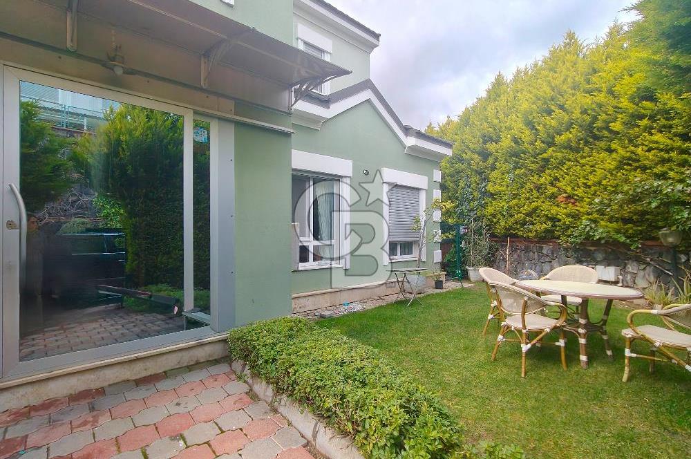 İZMİR ULUKENT YAMAÇ EVLER VİLLA SİTESİNDE SATILIK 4+1 VİLLA