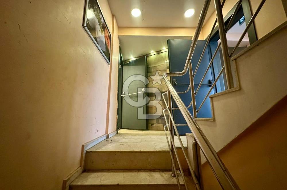 ABDİ İPEKÇİ CD.'NDE TABELA DEĞERİ YÜKSEK TAM MÜSTAKİL KİRALIK!