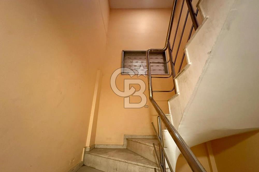 ABDİ İPEKÇİ CD.'NDE TABELA DEĞERİ YÜKSEK TAM MÜSTAKİL KİRALIK!