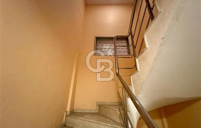 ABDİ İPEKÇİ CD.'NDE TABELA DEĞERİ YÜKSEK TAM MÜSTAKİL KİRALIK!