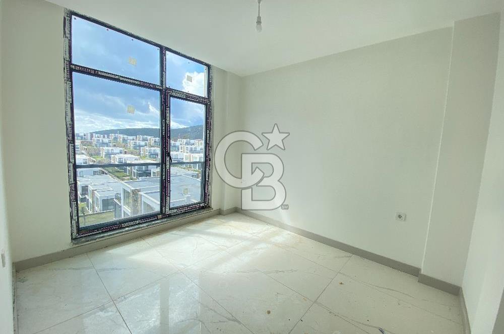 KIYIKIŞLACIK ZEYTİNLİKUYU ATASAYANLAR BEACH TE DENİZ MANZARALI 1+1 