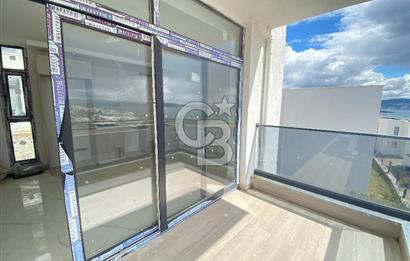 KIYIKIŞLACIK ZEYTİNLİKUYU ATASAYANLAR BEACH TE DENİZ MANZARALI 1+1 