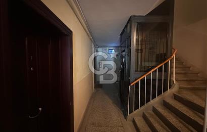 Cinnah Yakını Nergiz Sk. da Eşyalı Satılık 3+1 Daire