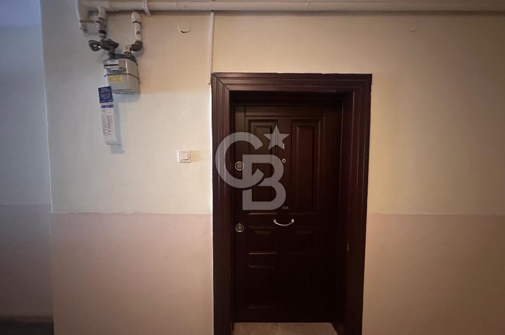 Cinnah Yakını Nergiz Sk. da Eşyalı Satılık 3+1 Daire