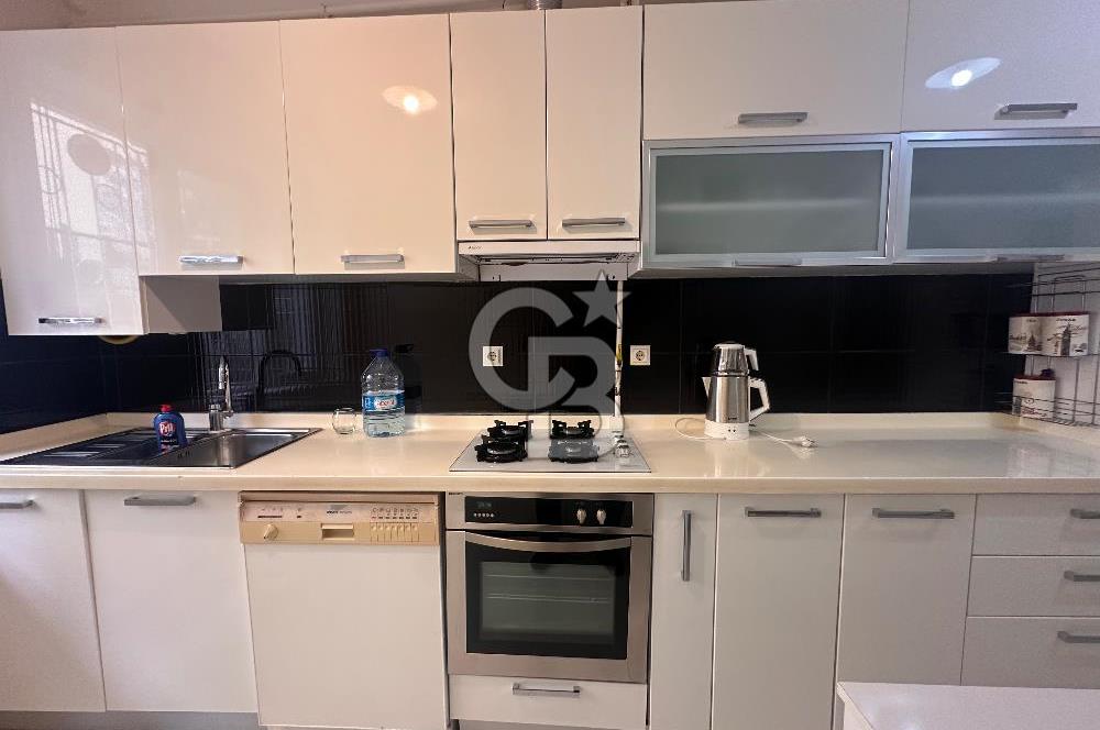 Cinnah Yakını Nergiz Sk. da Eşyalı Satılık 3+1 Daire