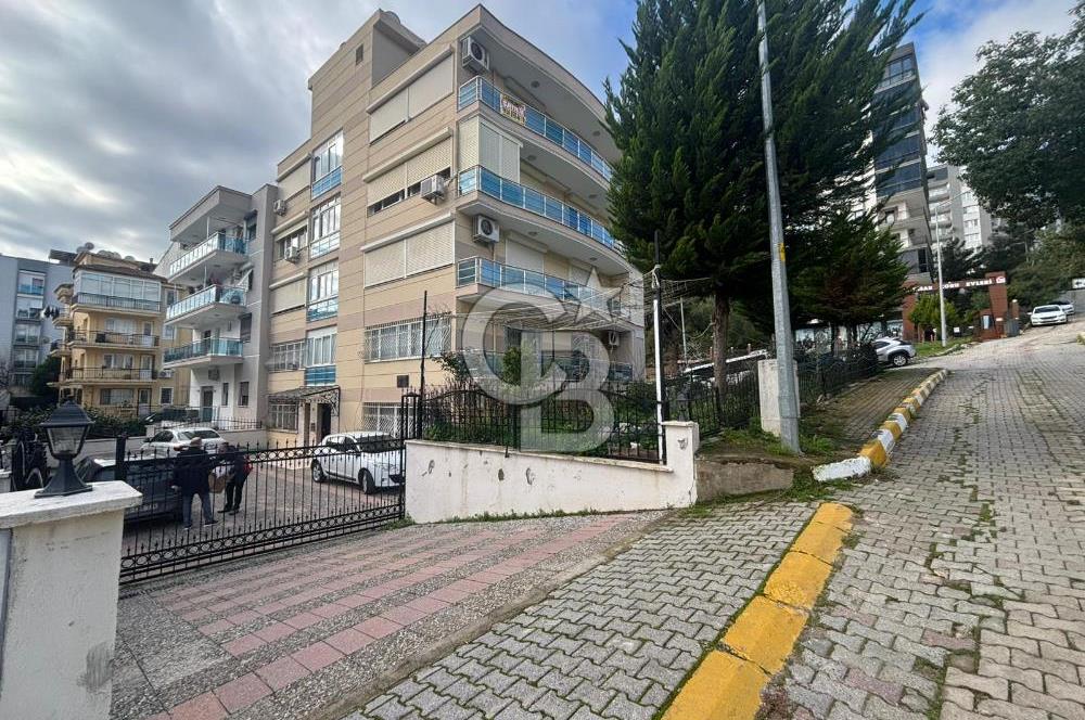 Balçova Halk Merkezi yakınında kiralık 3+1 geniş aydınlık daire