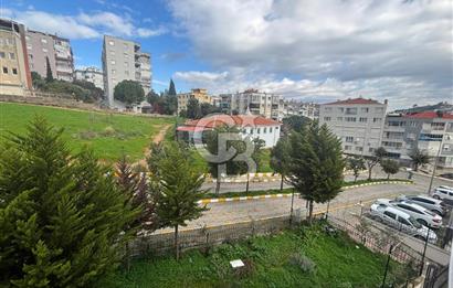 Balçova Halk Merkezi yakınında kiralık 3+1 geniş aydınlık daire