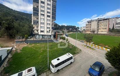 Balçova Halk Merkezi yakınında kiralık 3+1 geniş aydınlık daire