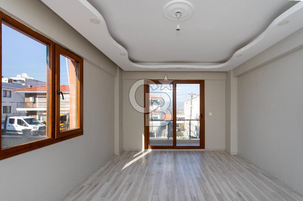 Foça Kazım Dirik Mah. Kiralık Bahçe Katı 2+1 Daire