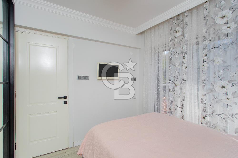 Foça Atatürk Mah. Site İçerisinde Satılık 3+1 Dubleks Taş Villa