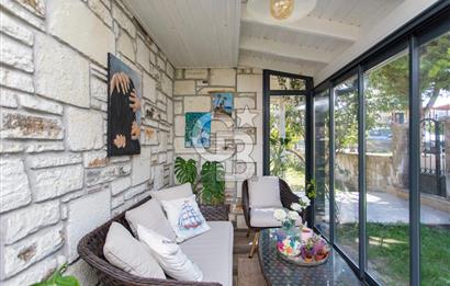 Foça Atatürk Mah. Site İçerisinde Satılık 3+1 Dubleks Taş Villa