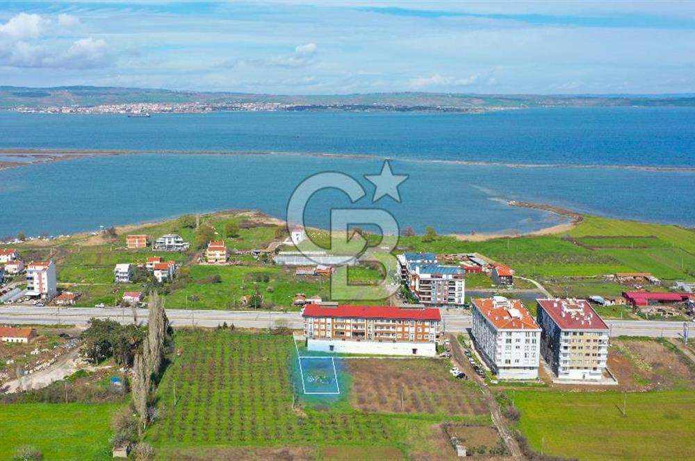 LAPSEKİ ÇARDAK DENİZE 300 METRE 3.5 KAT İMARLI KAT KARŞILIĞI SATILIK ARSA