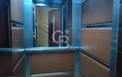 CADDE ÜZERİNDE LOKASYON AVANTAJLI, GENİŞ FERAH ARAKAT DAİRE