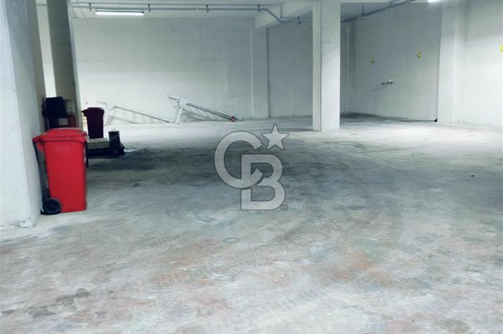 Lojistik kalbi Çayırova'da TIR girişli 1000m2 h:5m KİRALIK DEPO 