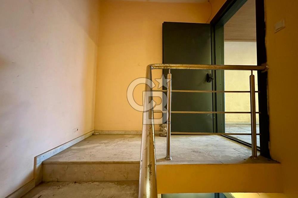 ABDİ İPEKÇİ CD.'NDE TABELA DEĞERİ YÜKSEK TAM MÜSTAKİL KİRALIK!