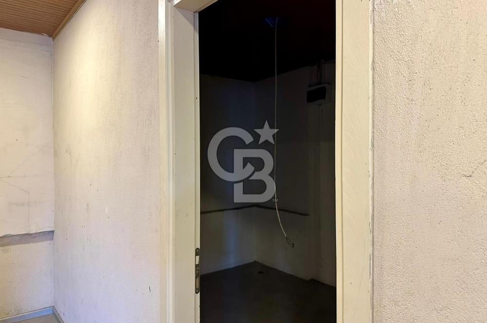 ABDİ İPEKÇİ CD.'NDE TABELA DEĞERİ YÜKSEK TAM MÜSTAKİL KİRALIK!