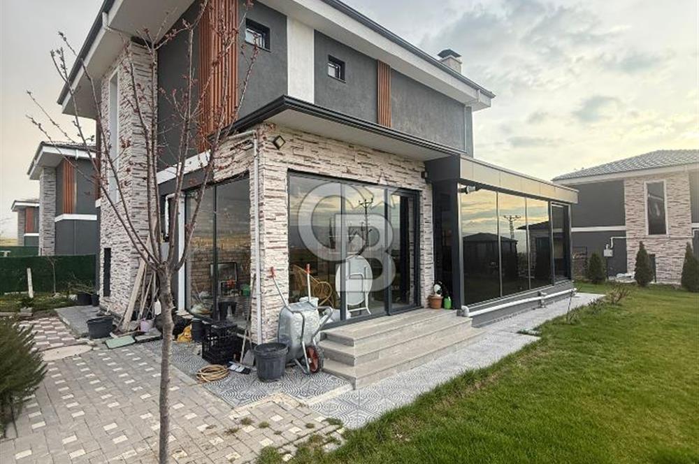 CB PREMIUM'DAN KAYI MAHALLESİ'NDE FULL EŞYALI YAPILI 4+1 VİLLA