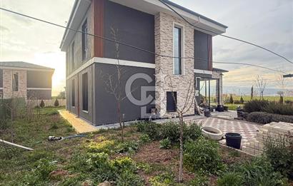 CB PREMIUM'DAN KAYI MAHALLESİ'NDE FULL EŞYALI YAPILI 4+1 VİLLA