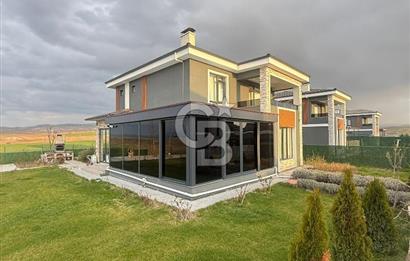 CB PREMIUM'DAN KAYI MAHALLESİ'NDE FULL EŞYALI YAPILI 4+1 VİLLA